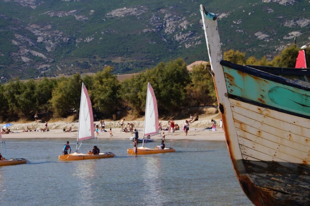 Camping Les Castors Calvi  Eksteriør billede